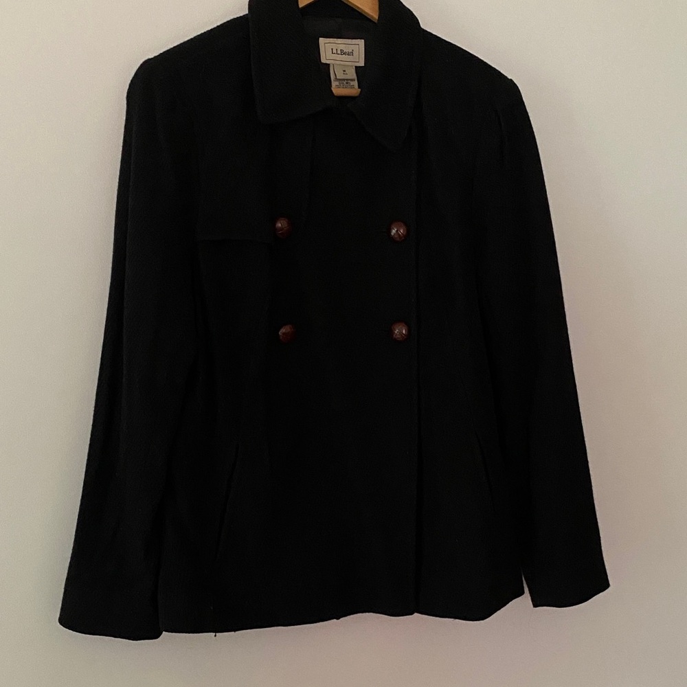 L.L. Bean Wool Women's Classic Black Pea Coat-ish!  Size M!  Lined!